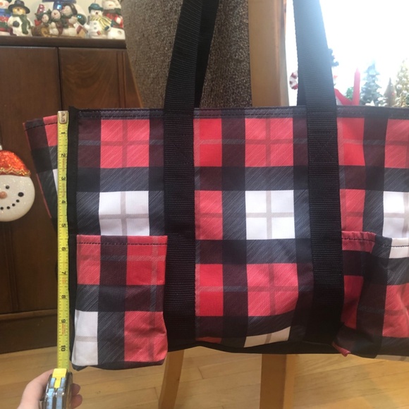 Thirty-One Buffalo Plaid Tote bag/weekender - Picture 9 of 14